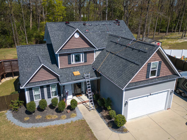 Best Roof Moss and Algae Removal  in Myrtletown, CA